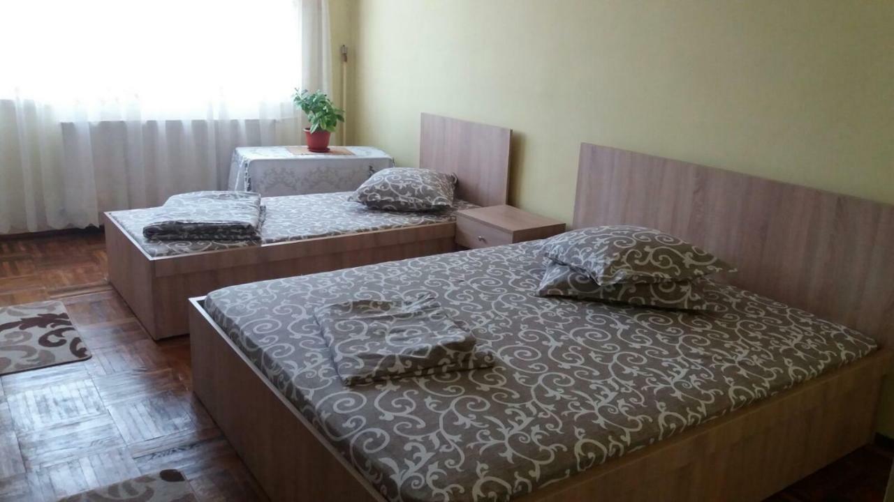 Apartament Cu 2 Camere Călimăneşti エクステリア 写真